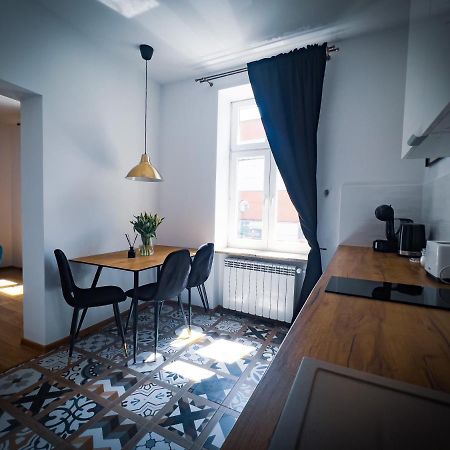 Nalu Black&White Apartment No 8 Катовице Екстериор снимка