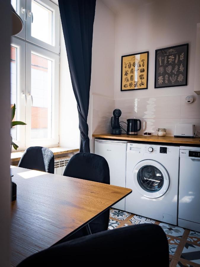 Nalu Black&White Apartment No 8 Катовице Екстериор снимка