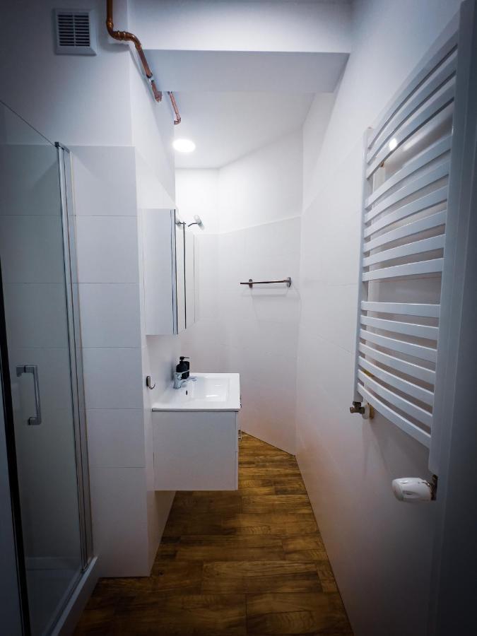 Nalu Black&White Apartment No 8 Катовице Екстериор снимка